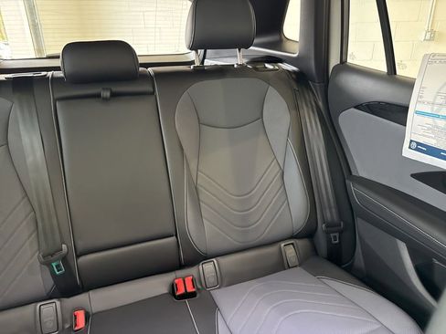 New 2026 Volkswagen Tiguan SE R-Line image 15