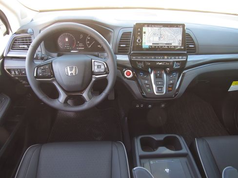 New 2026 Honda Odyssey Elite image 16