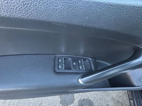 Used 2017 Volkswagen Passat 1.8T SE image 30