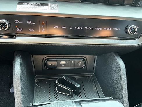 Used 2023 Kia Sportage EX FWD image 19