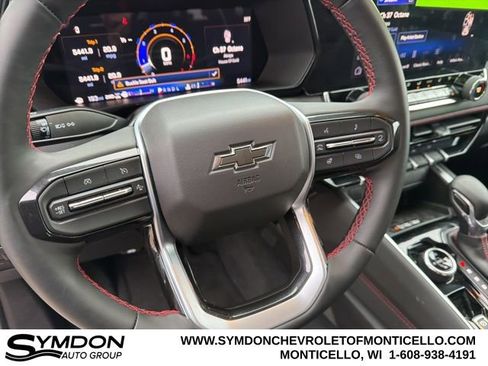 Used 2025 Chevrolet Colorado Z71 w/ Technology Package image 12