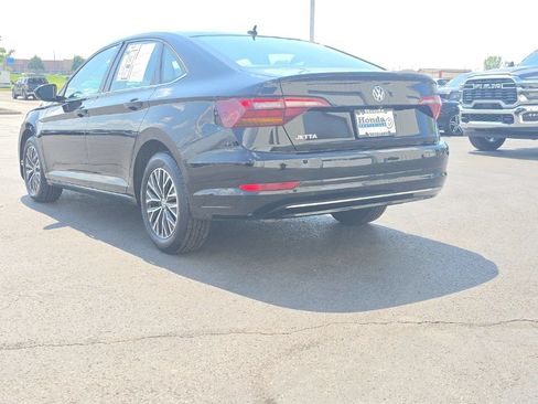 Used 2019 Volkswagen Jetta SE FWD image 5