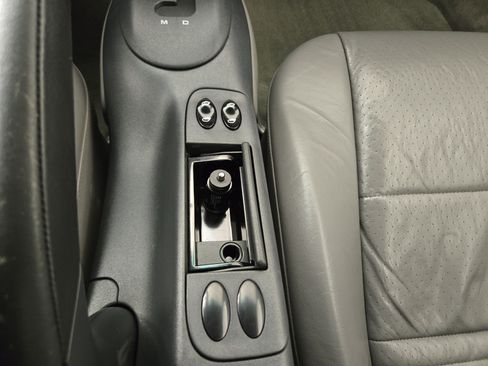 Used 1999 Porsche Boxster image 22