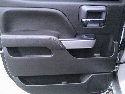 Used 2017 Chevrolet Silverado 1500 LTZ Z71 w/ Redline Edition image 16