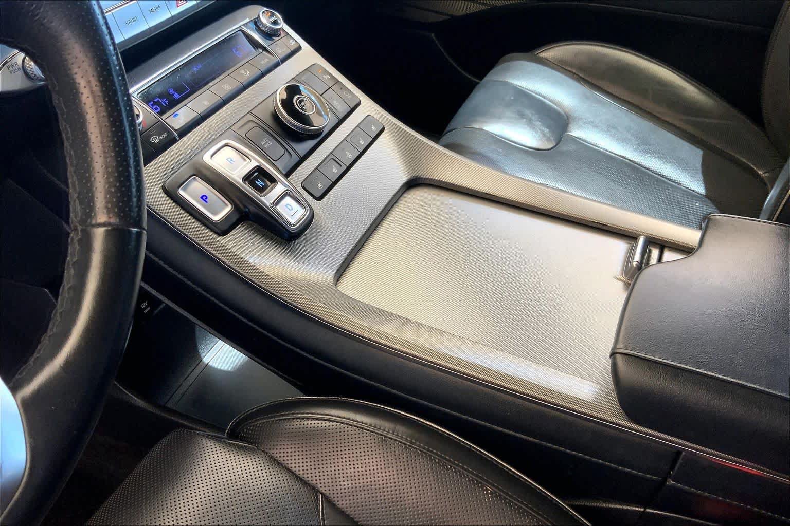 Used 2020 Hyundai Palisade Limited FWD image 16