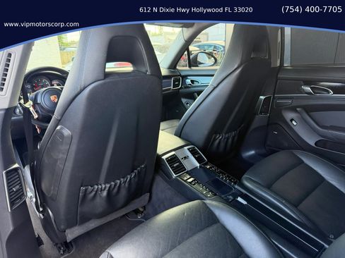 Used 2014 Porsche Panamera 4 AWD/4WD image 12