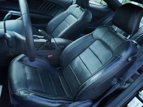 Used 2015 Ford Mustang GT Premium w/ Equipment Group 401A RWD image 20