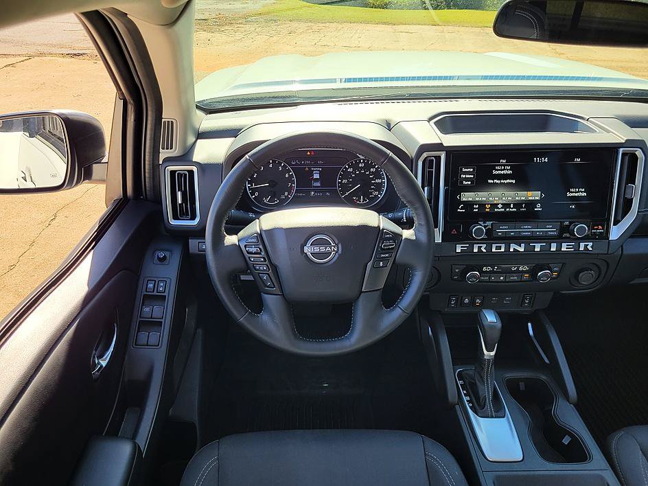 Certified 2025 Nissan Frontier SV w/ SV Convenience Package RWD image 28