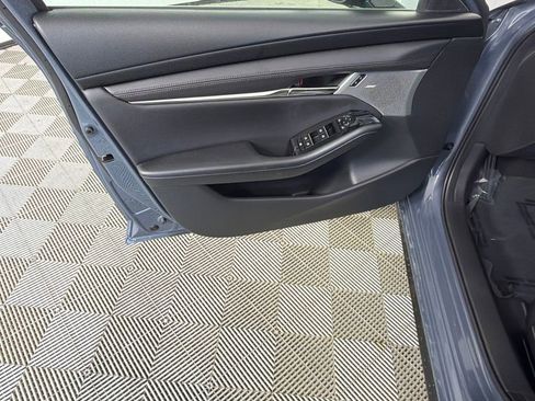 New 2026 MAZDA MAZDA3 Hatchback w/Premium Plus Pkg image 10