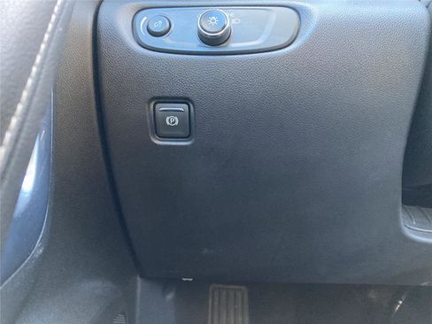 Used 2023 Chevrolet Blazer LT image 19