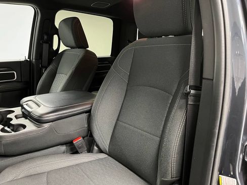 Used 2025 RAM 2500 Big Horn AWD/4WD image 24