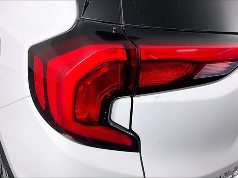 Used 2019 GMC Terrain SLT w/ Preferred Package FWD image 7
