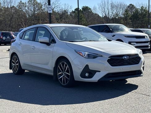 Used 2024 Subaru Impreza 2.0i Sport image 4