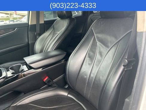 Used 2022 Lincoln Nautilus Reserve FWD image 39