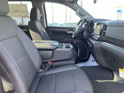 Used 2025 Chevrolet Silverado 1500 LT image 28