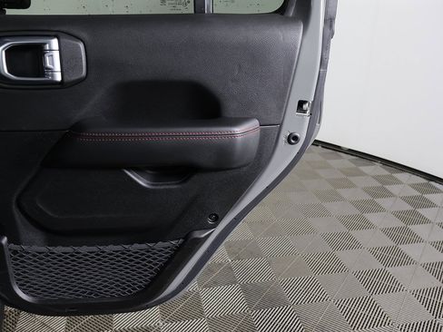 Used 2022 Jeep Gladiator Rubicon image 18