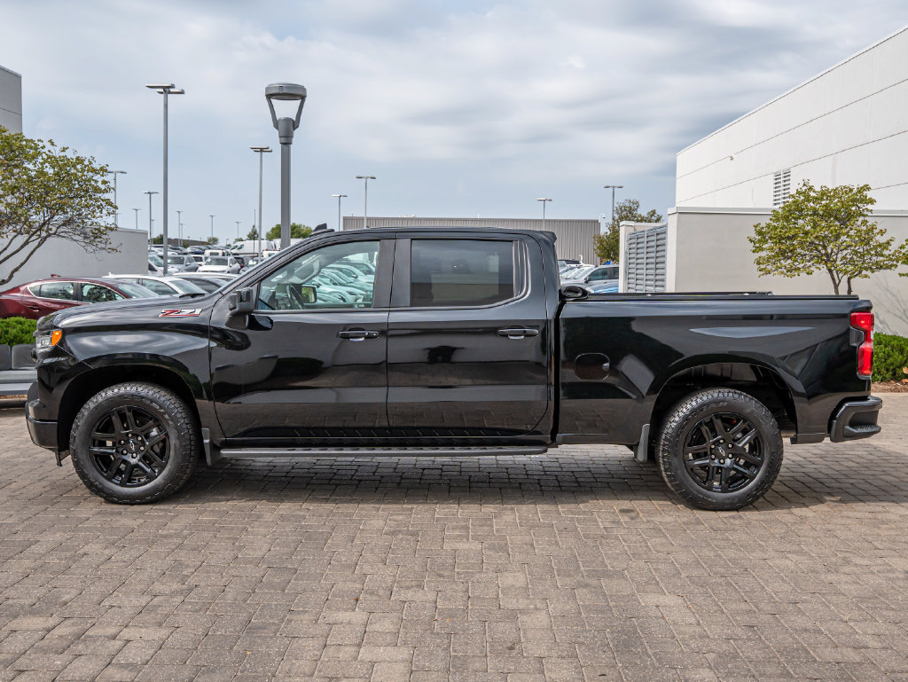 Used 2024 Chevrolet Silverado 1500 RST w/ Convenience Package II AWD/4WD image 5