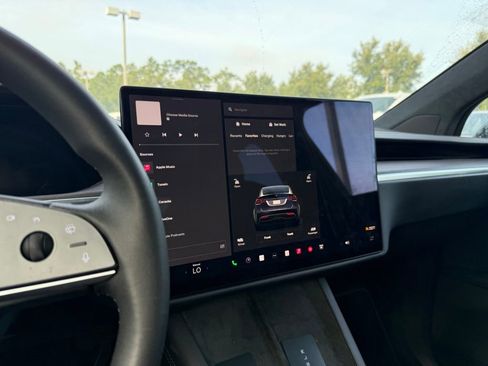 Used 2024 Tesla Model X AWD/4WD image 23