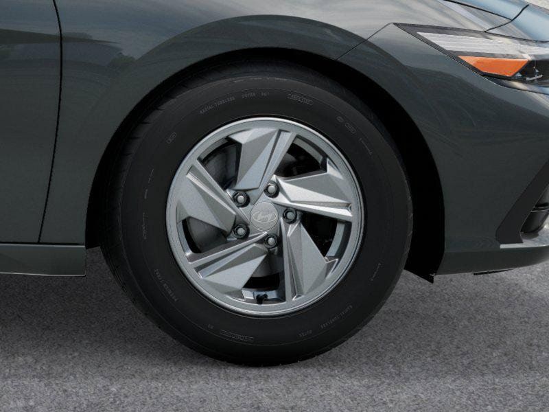 New 2026 Hyundai Elantra SE FWD image 8