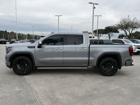 Used 2024 GMC Sierra 1500 Denali Ultimate image 8