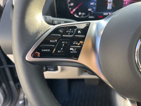 Certified 2025 Mercedes-Benz GLA 250 image 19