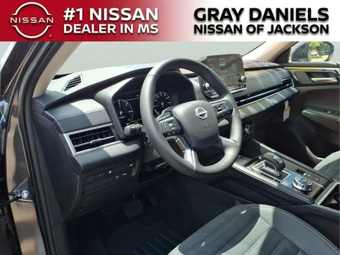 New 2026 Nissan Rogue SL AWD/4WD image 10