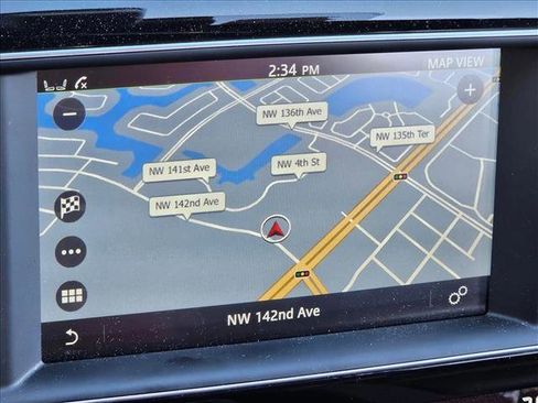 Used 2017 Jaguar F-PACE S image 12