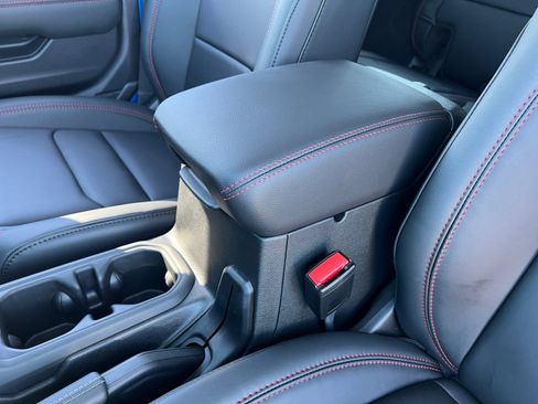 New 2025 Jeep Wrangler Rubicon w/ Steel Bumper Group image 15