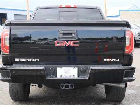 Used 2017 GMC Sierra 1500 Denali w/ Denali Ultimate Package AWD/4WD image 4