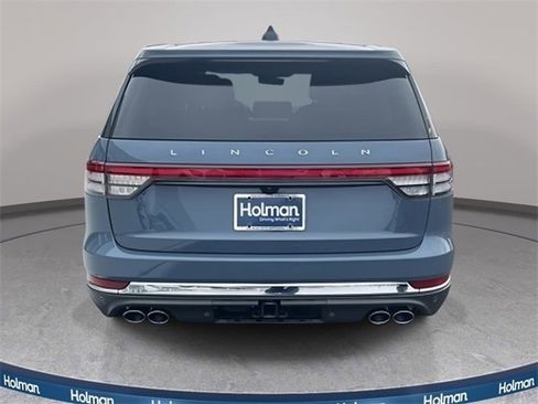 New 2026 Lincoln Aviator AWD image 6