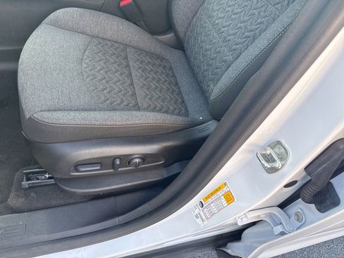 Used 2022 Chevrolet Equinox LT image 20