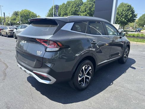Used 2023 Kia Sportage EX AWD/4WD image 8