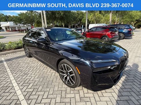 Certified 2025 BMW 760i xDrive w/ Executive Package image 12