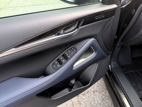 New 2026 INFINITI QX60 Sport image 10