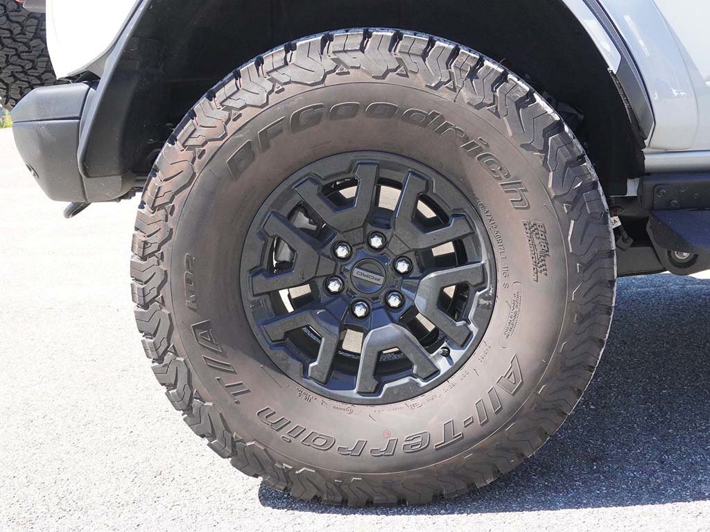Used 2026 Ford Bronco Raptor w/ Interior Carbon Fiber Pack AWD/4WD image 20