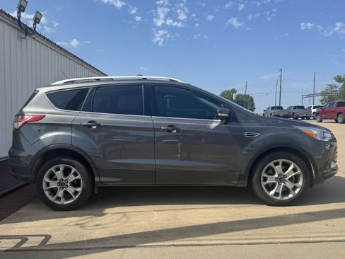 Used 2015 Ford Escape Titanium FWD image 5