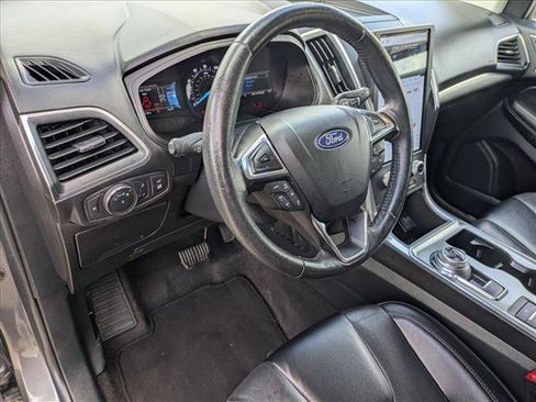 Used 2022 Ford Edge Titanium w/ Equipment Group 301A AWD/4WD image 10