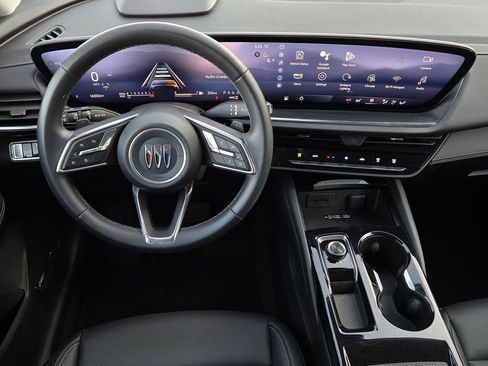 Used 2025 Buick Envision Preferred image 13