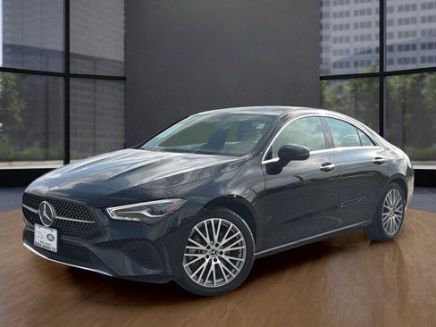 Used 2025 Mercedes-Benz CLA 250 image 1