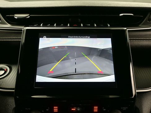 Used 2024 Jeep Grand Cherokee Altitude image 19