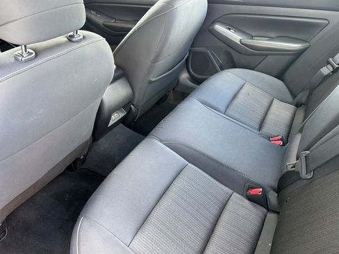 Used 2025 Nissan Altima 2.5 SV FWD image 14
