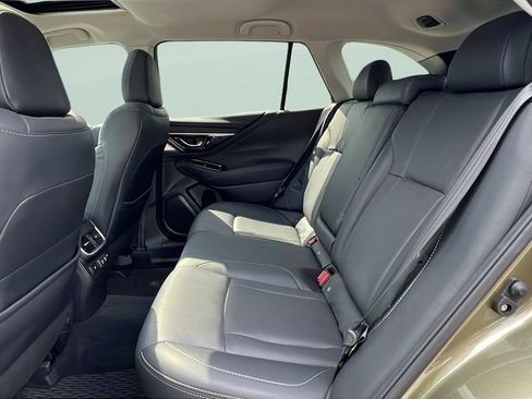 Used 2022 Subaru Outback Limited AWD/4WD image 10