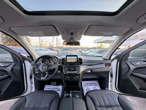 Used 2017 Mercedes-Benz GLS 450 4MATIC image 19