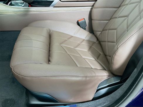 New 2026 BMW i7 xDrive60 image 20