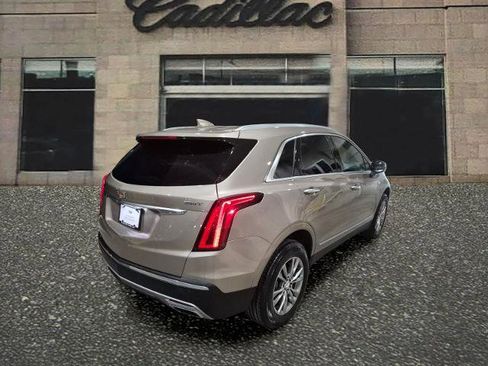 Used 2022 Cadillac XT5 Premium Luxury image 5