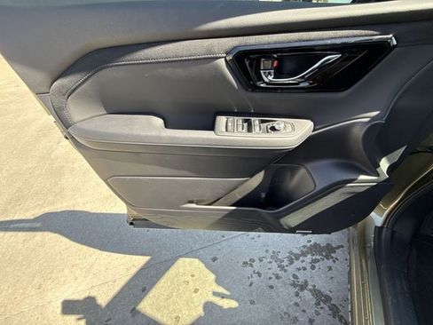 Used 2025 Subaru Forester Limited image 13