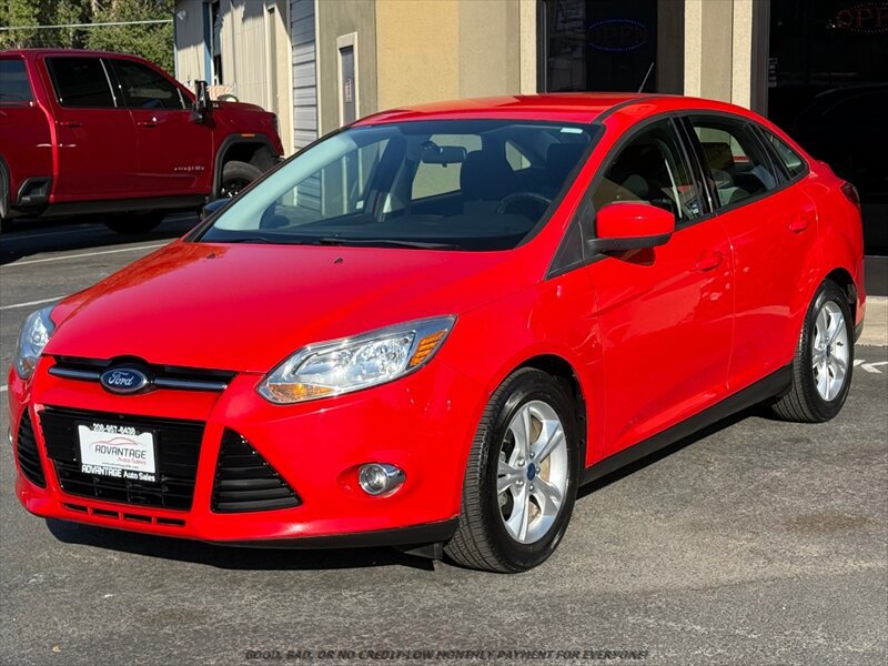 Used 2012 Ford Focus SE FWD image 3