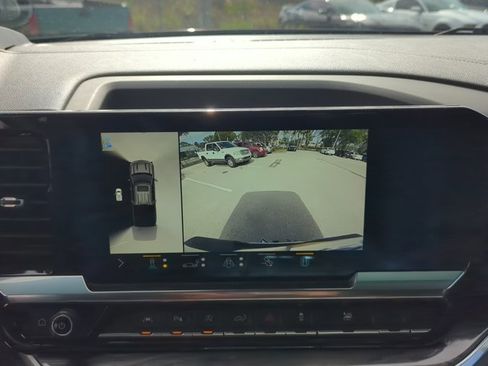 Used 2022 Chevrolet Silverado 1500 LTZ w/ LTZ Premium Package image 20