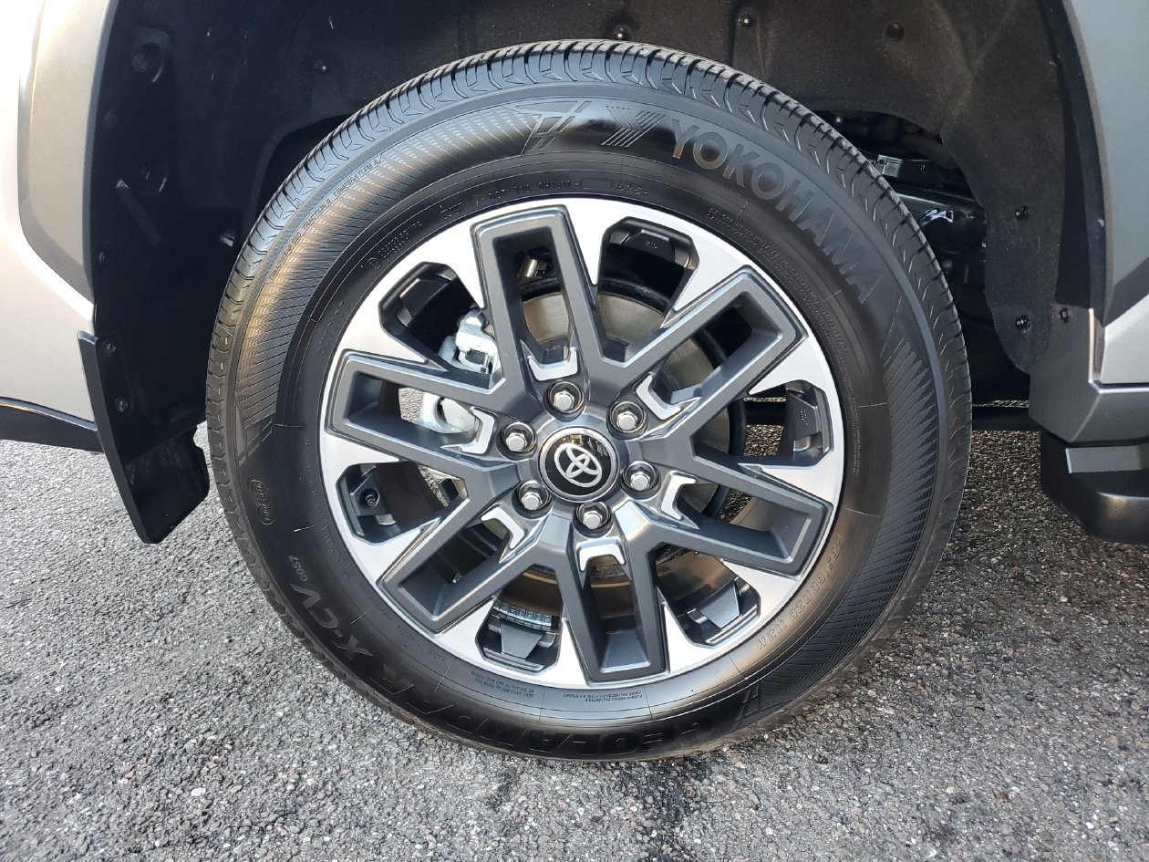 Used 2026 Toyota Sequoia Limited AWD/4WD image 5