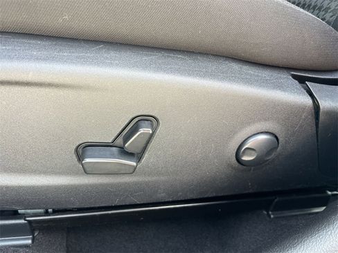 Used 2023 Dodge Charger SXT image 12